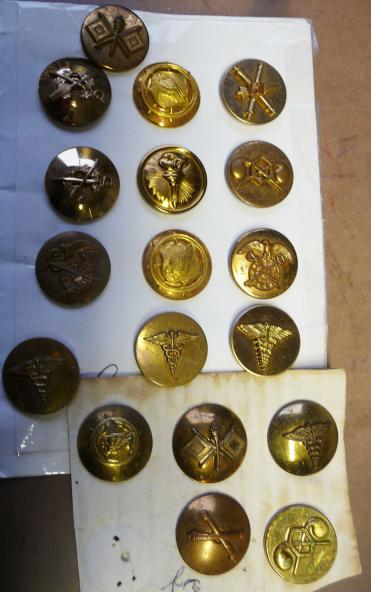 USA. WW2 BRANCH OF SERVICE COLLAR INSIGNIA. Assorted